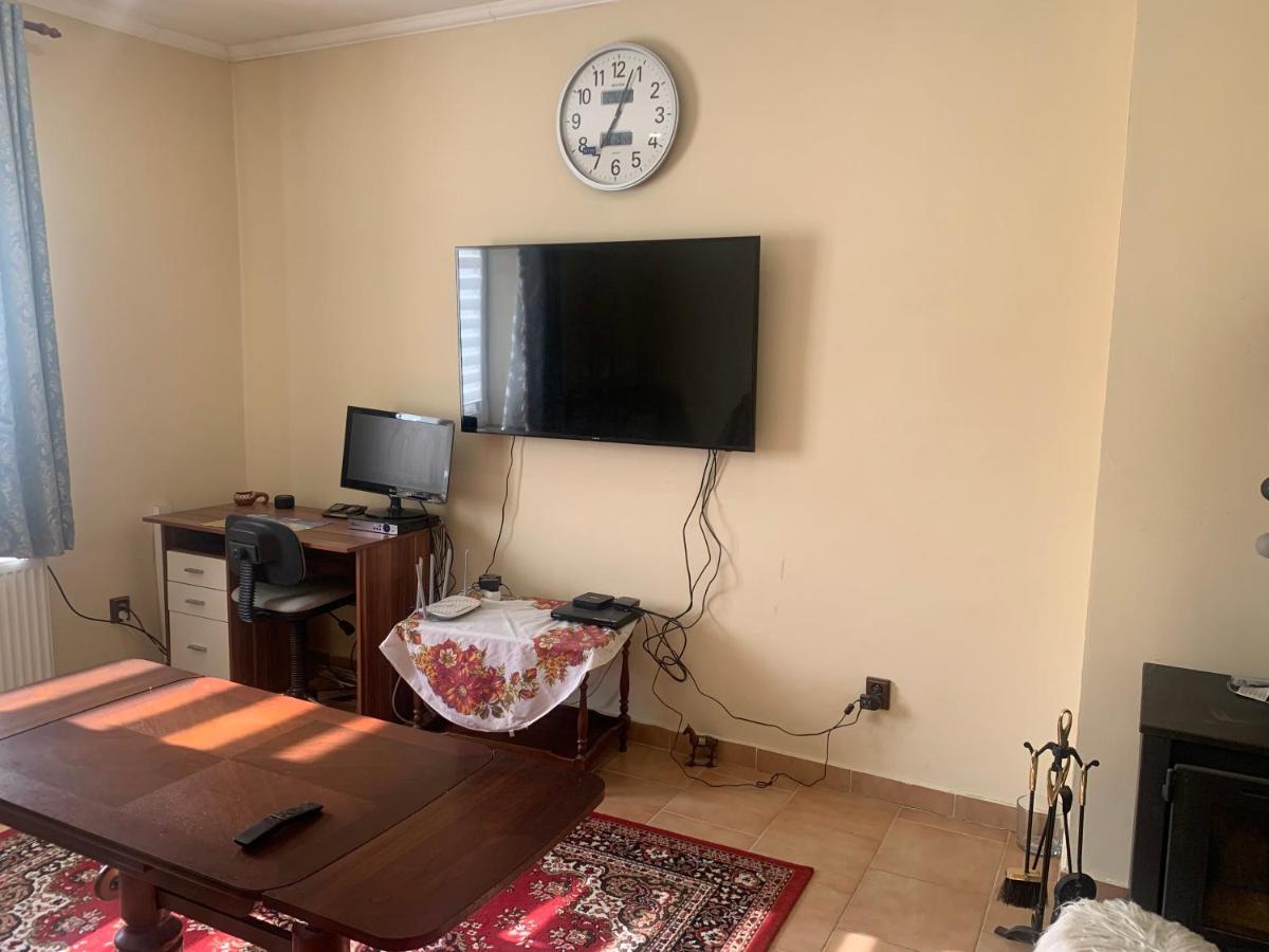 Ubytovani V Apartmanu, 2 Loznice, Na Farme Bzany 外观 照片